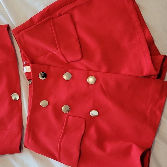 Top and Short Red size S - Picture 2 of 5